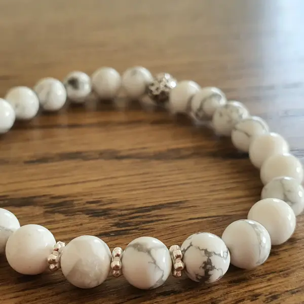 Heilsteinarmband Howlith